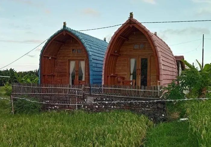 Liitle Frame Bungalow *